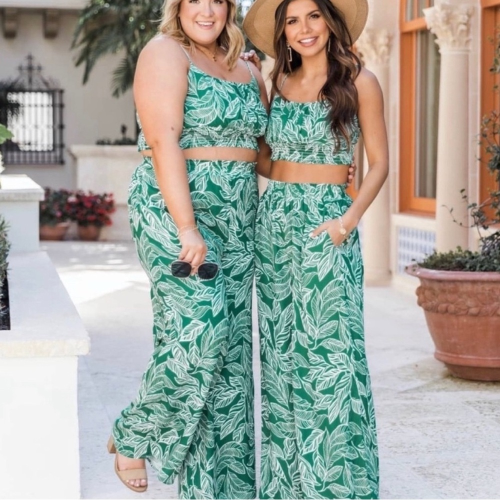 Pink Lily Heart of Paradise Two Piece Set, Green - S